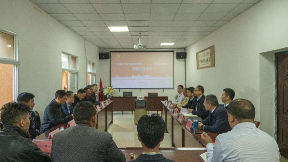 ��ɽ����70���� �� �۽������桱��׼��������ƴ���ɽ��ȫ�ƽ���������